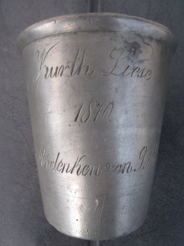 Alter zinnbecher - r,