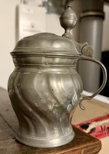 Deckelkrug 1740 gera - um,